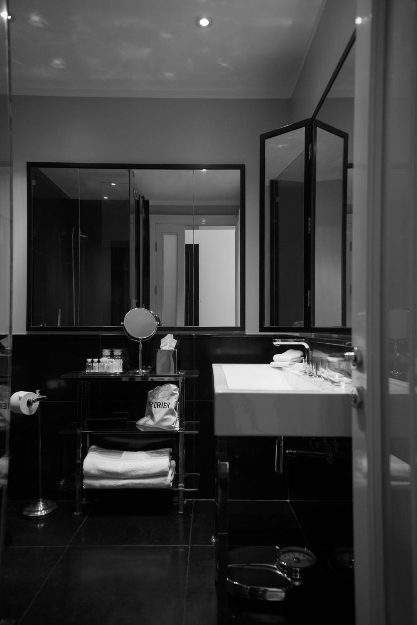 Hotel Montefiore Tel Aviv Oda fotoğraf